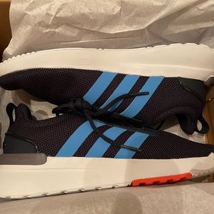 Kids adidas sneakers